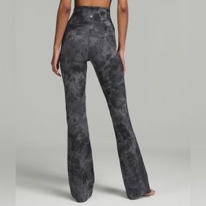 Lululemon Groove Super High Rise Flare Pant (NULU)